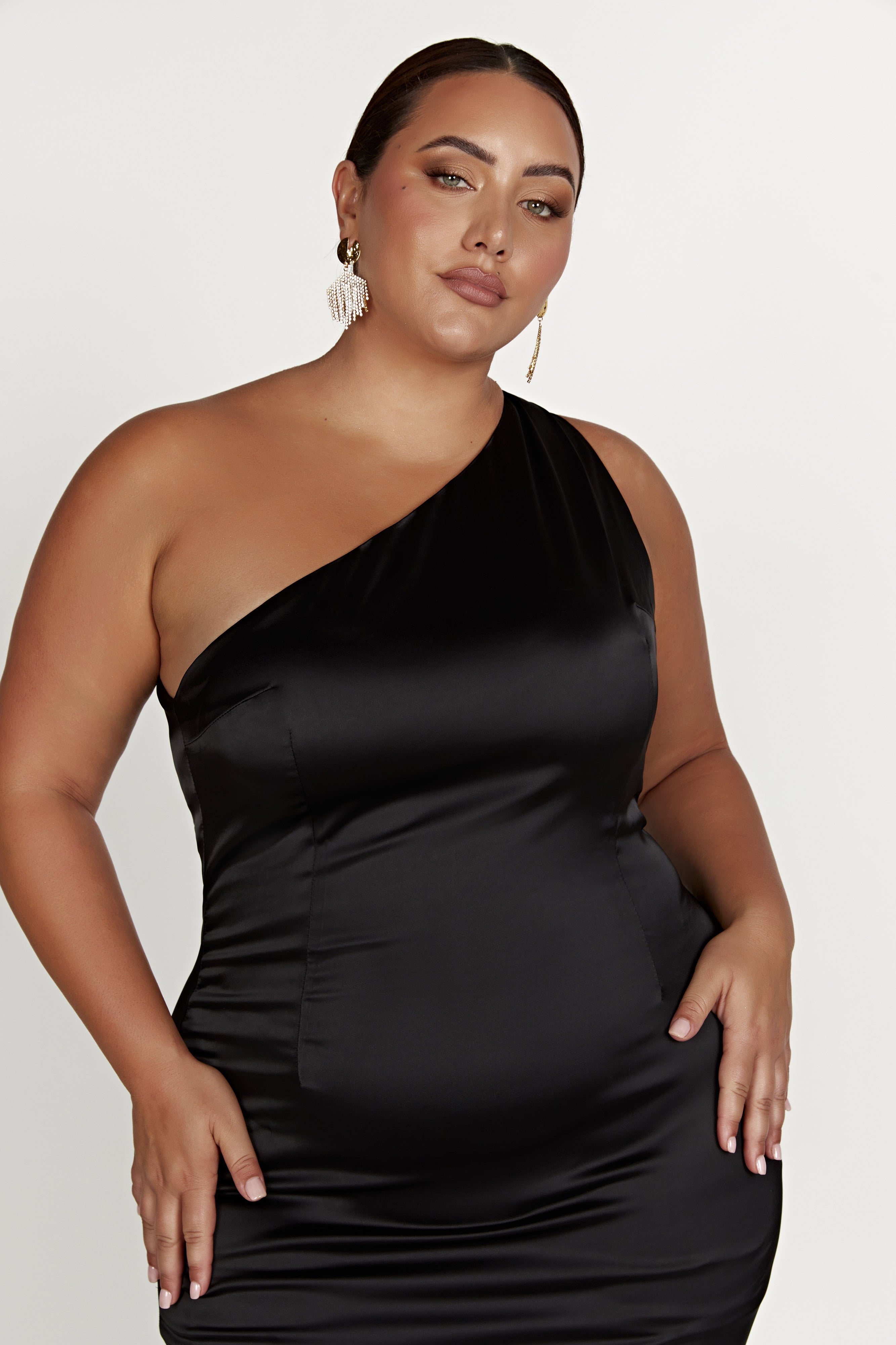 Harper One Shoulder Gown - Black - Image 11