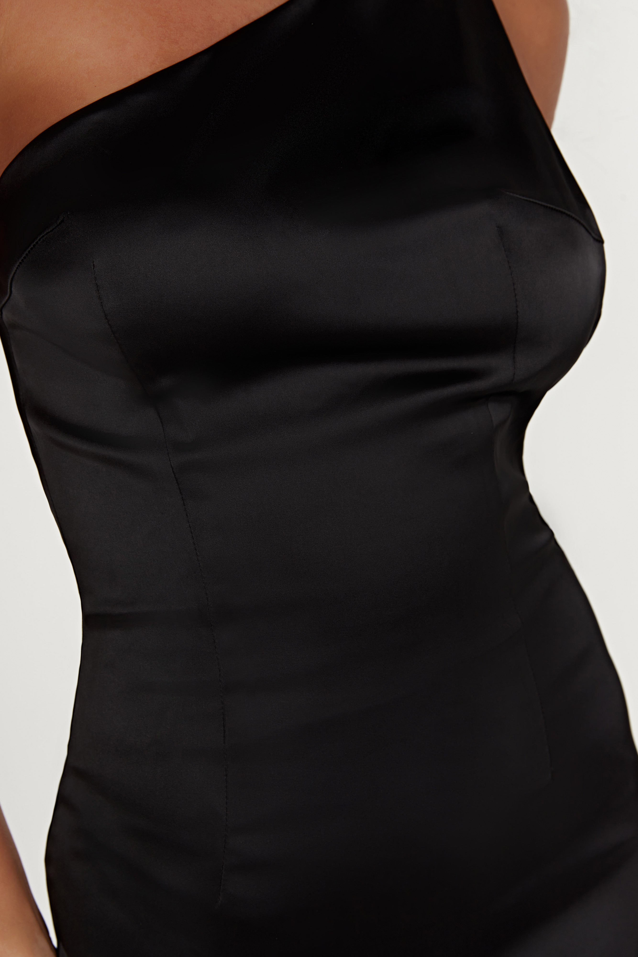 Harper One Shoulder Gown - Black - Image 7