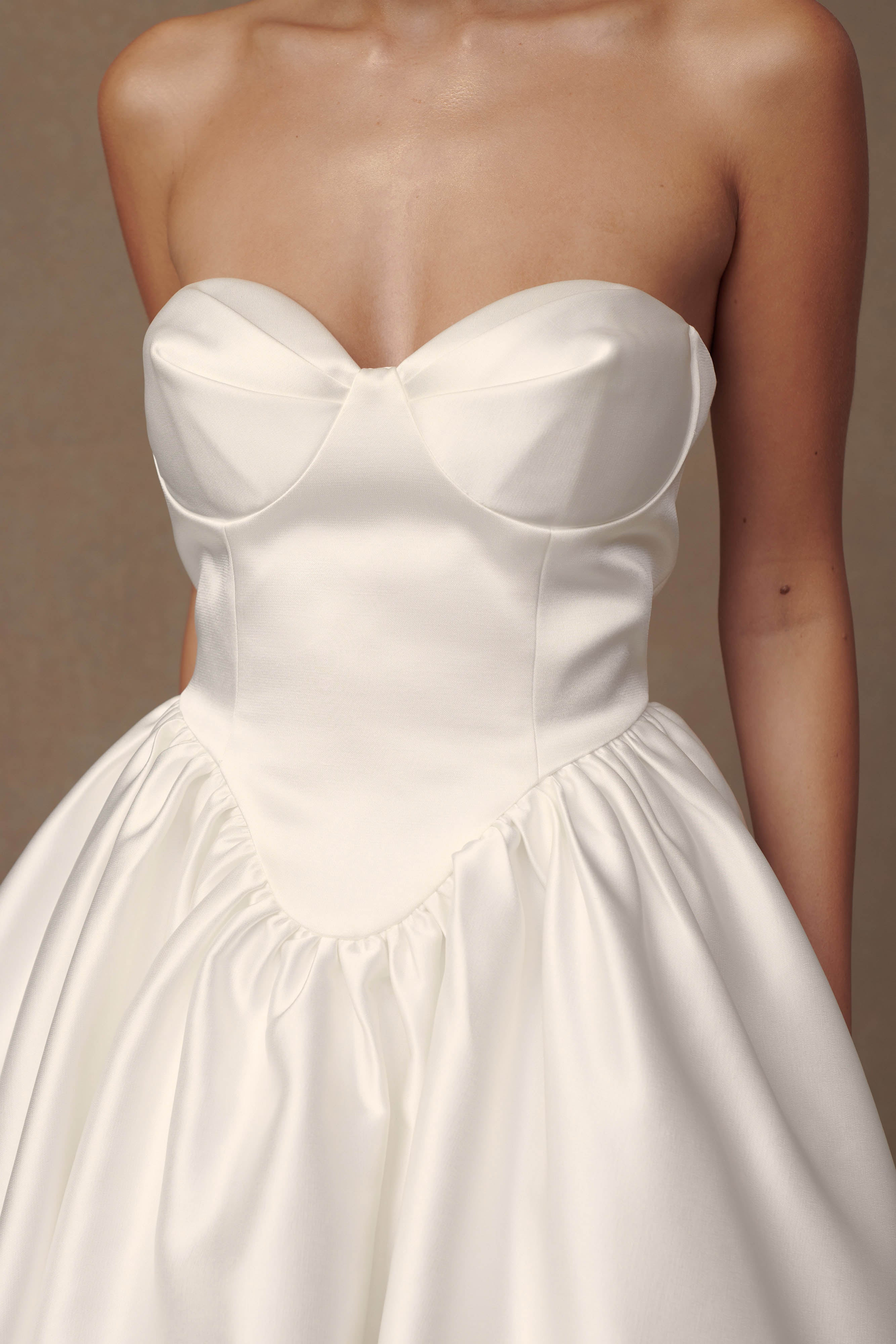 Hollie Structured Corset Mini Dress - White - Image 3