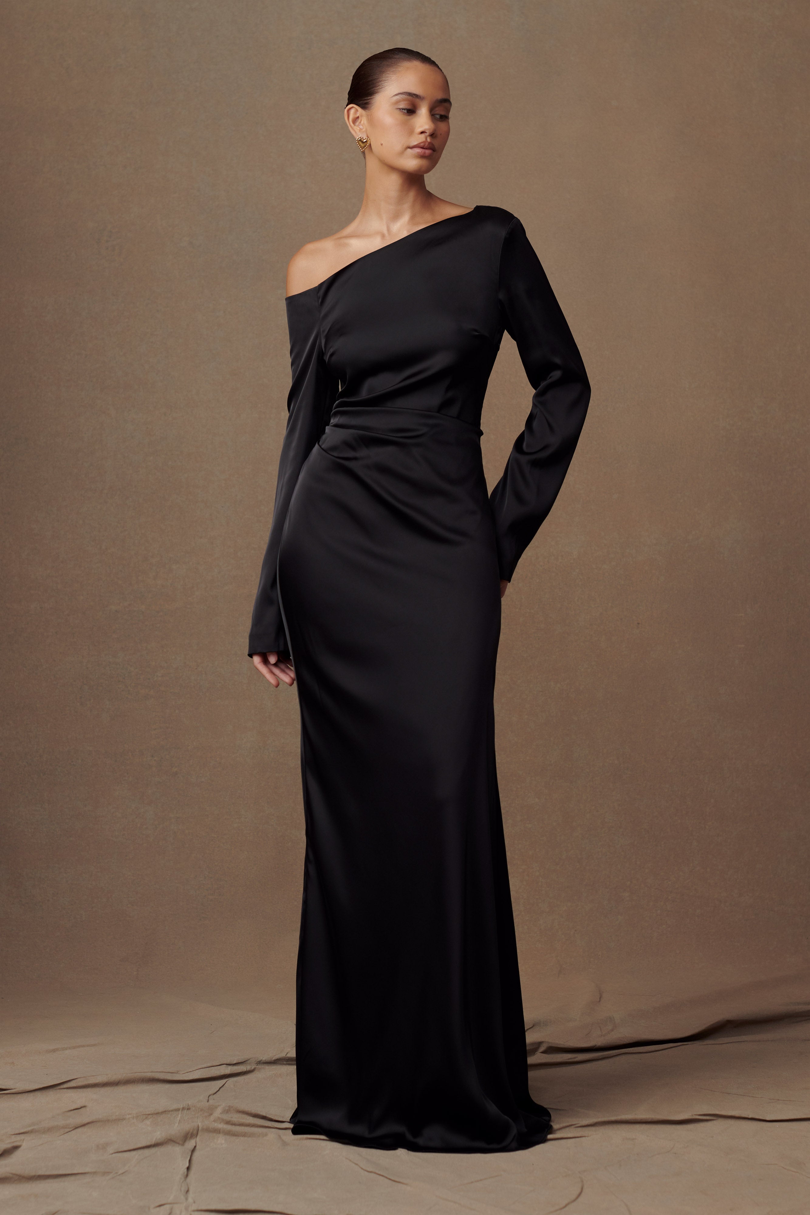 Avery Long Sleeve Maxi Dress - Black - Image 6