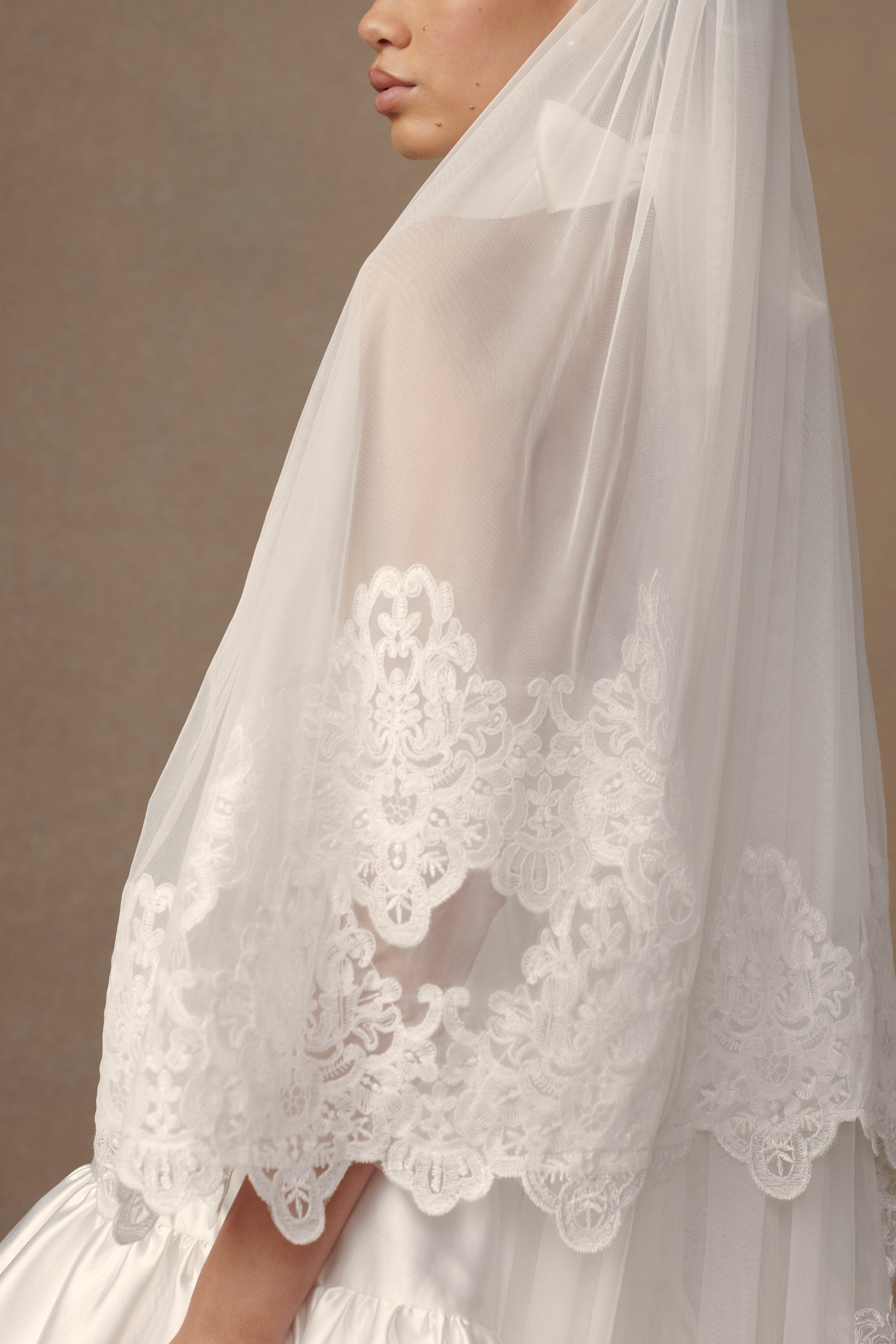 Alternative view of Paulette Lace Trim Veil - White