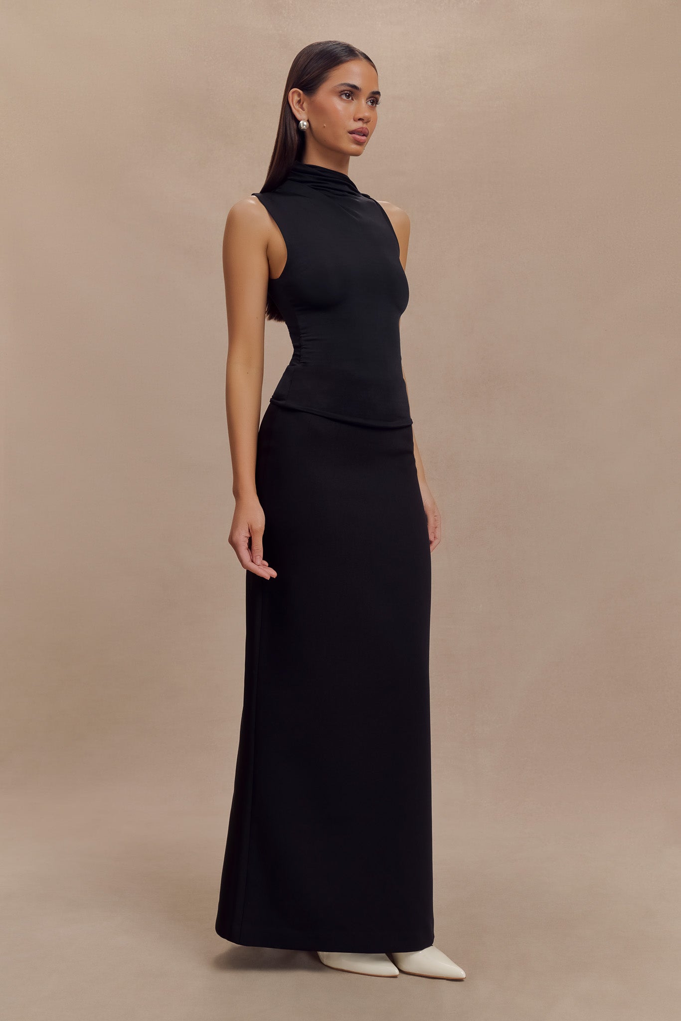 Hadleigh Sleeveless Slinky Top - Black - Image 5