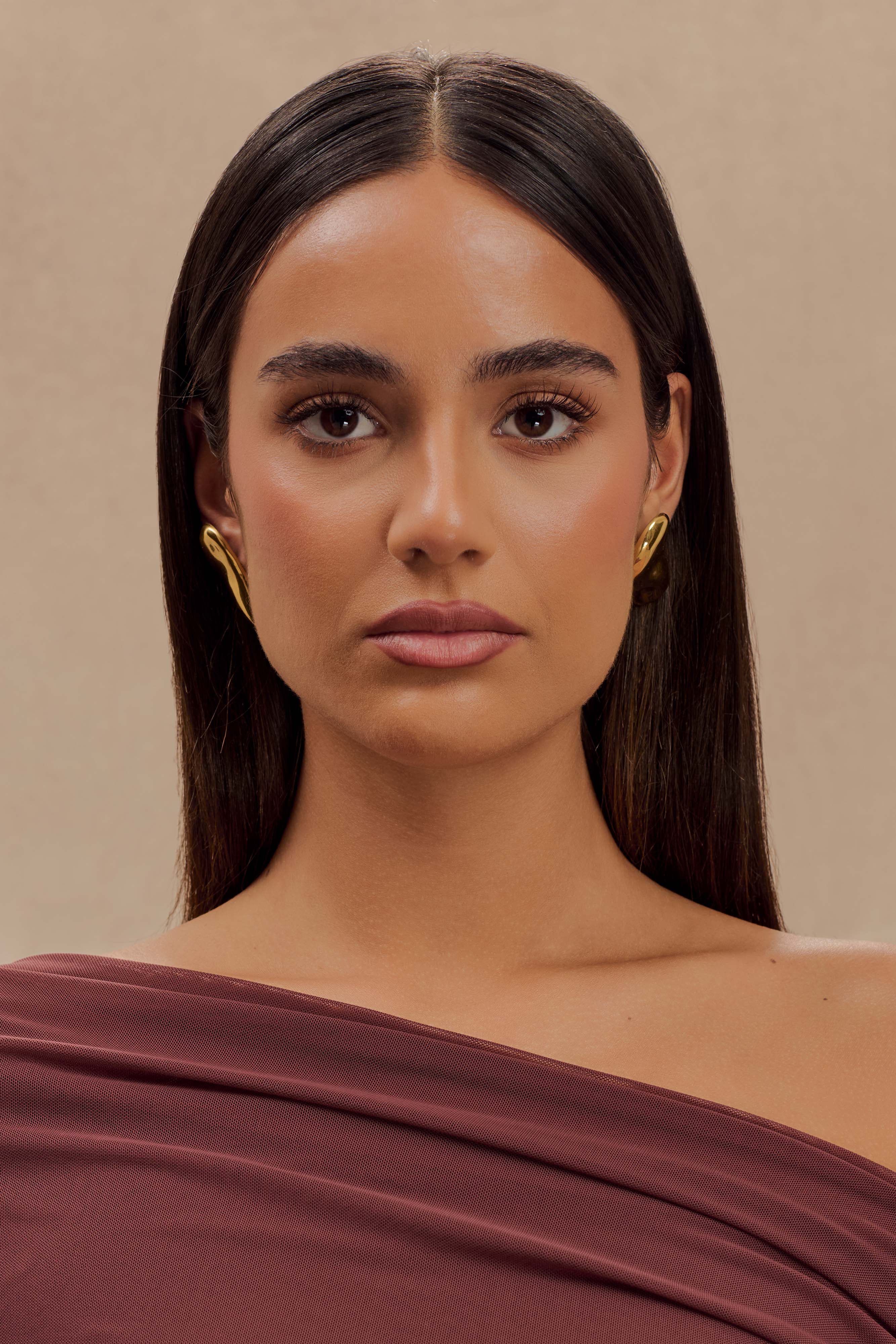 Alicia Horizontal Earrings - Gold - Image 5