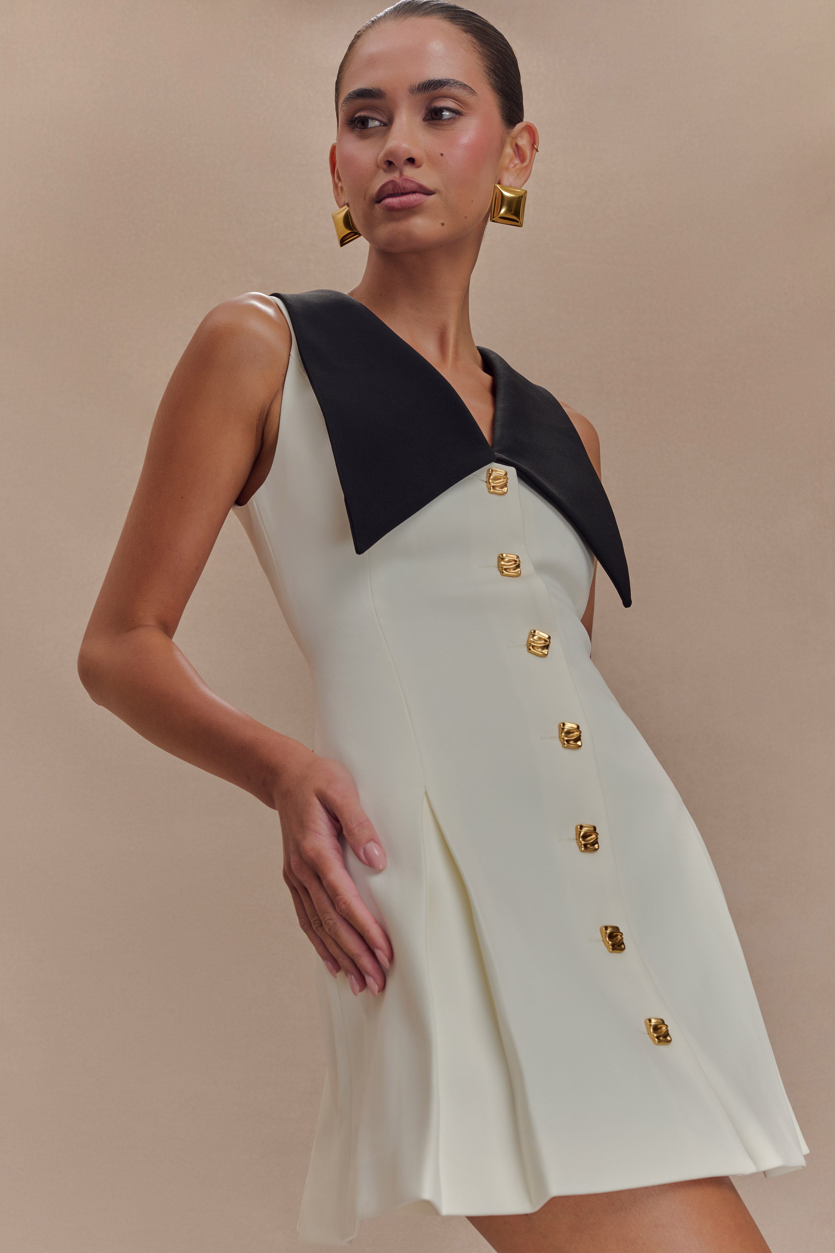 Oli Sleeveless Contrast Mini Dress - Ivory/Black - Image 3