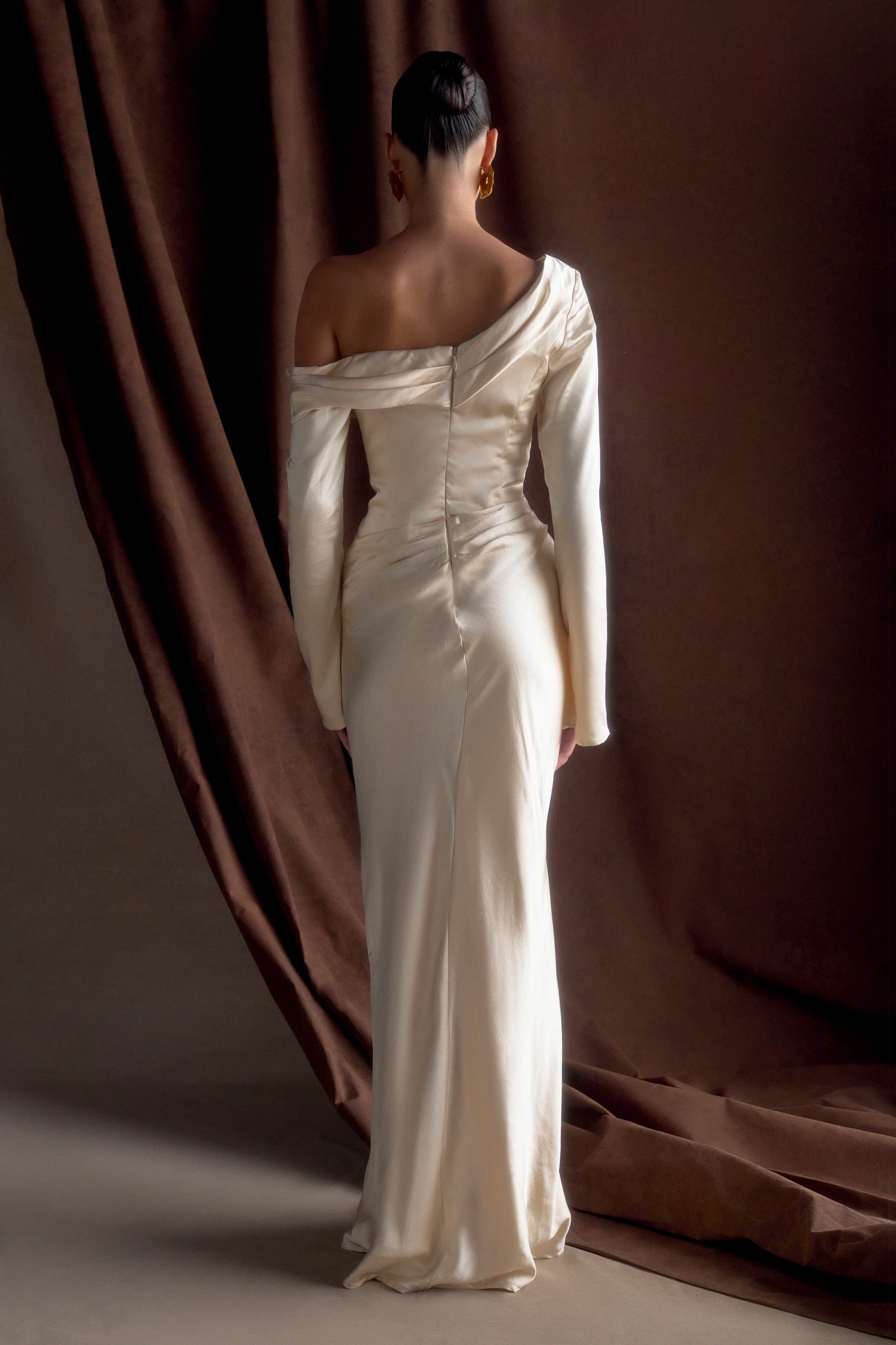 Iris Long Sleeve Satin Maxi Dress - Blush Gold - Image 2