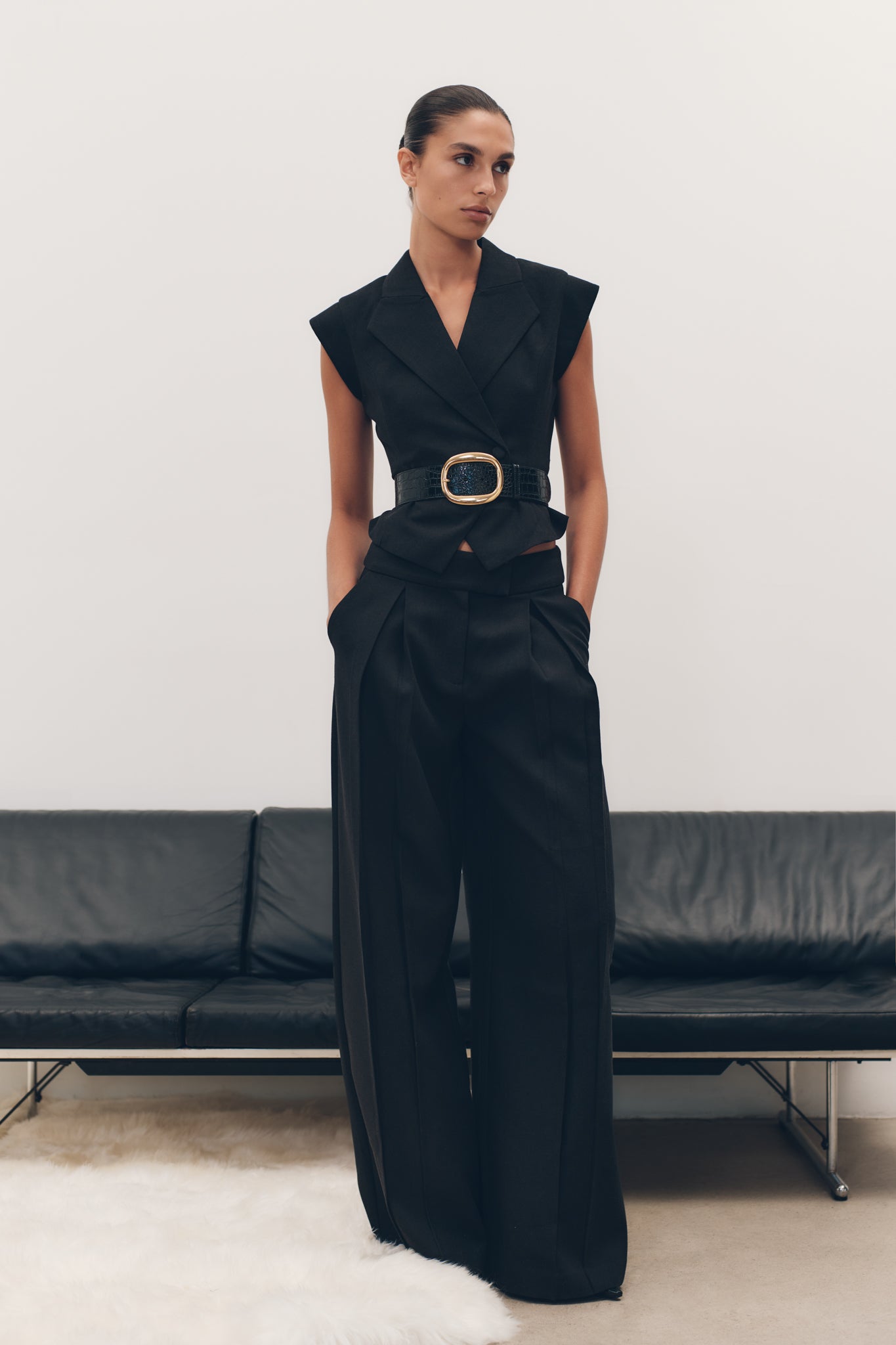 Alternative view of Andina Shortsleeve Linen Top - Black
