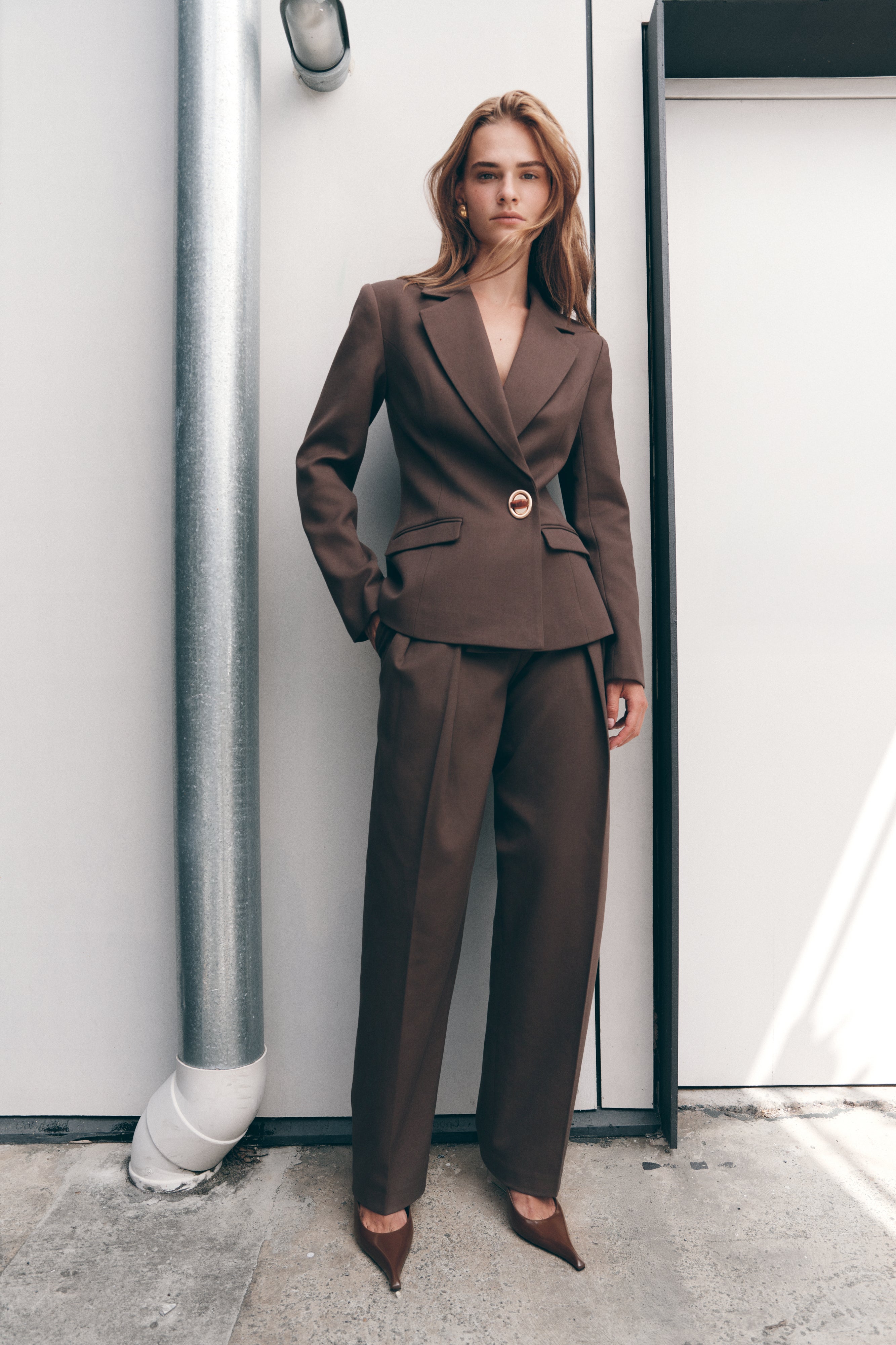 Penelope Pleated High Waisted Pants - Chocolate - Image 3