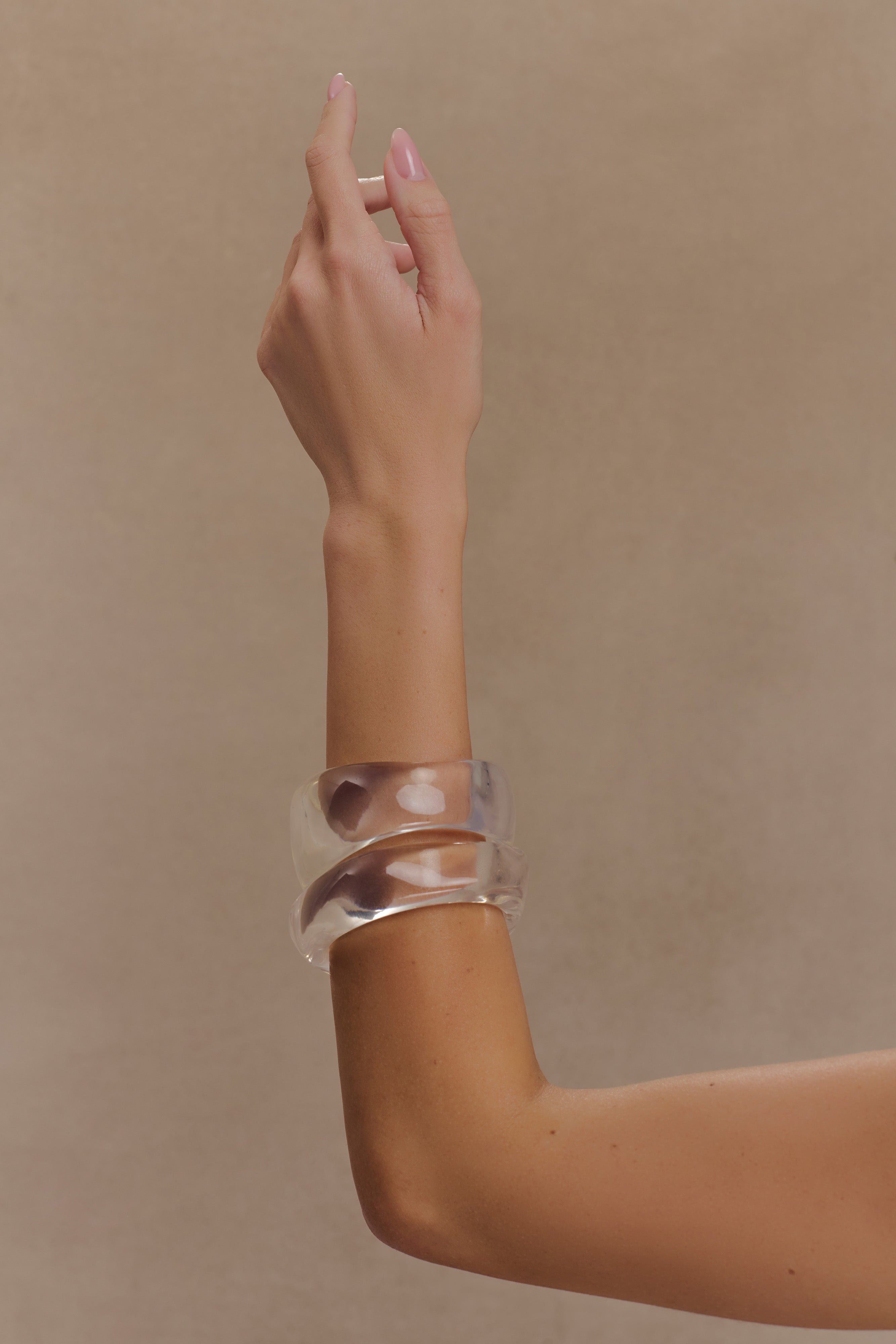 Marah Resin Bangle Set - Clear - Image 5