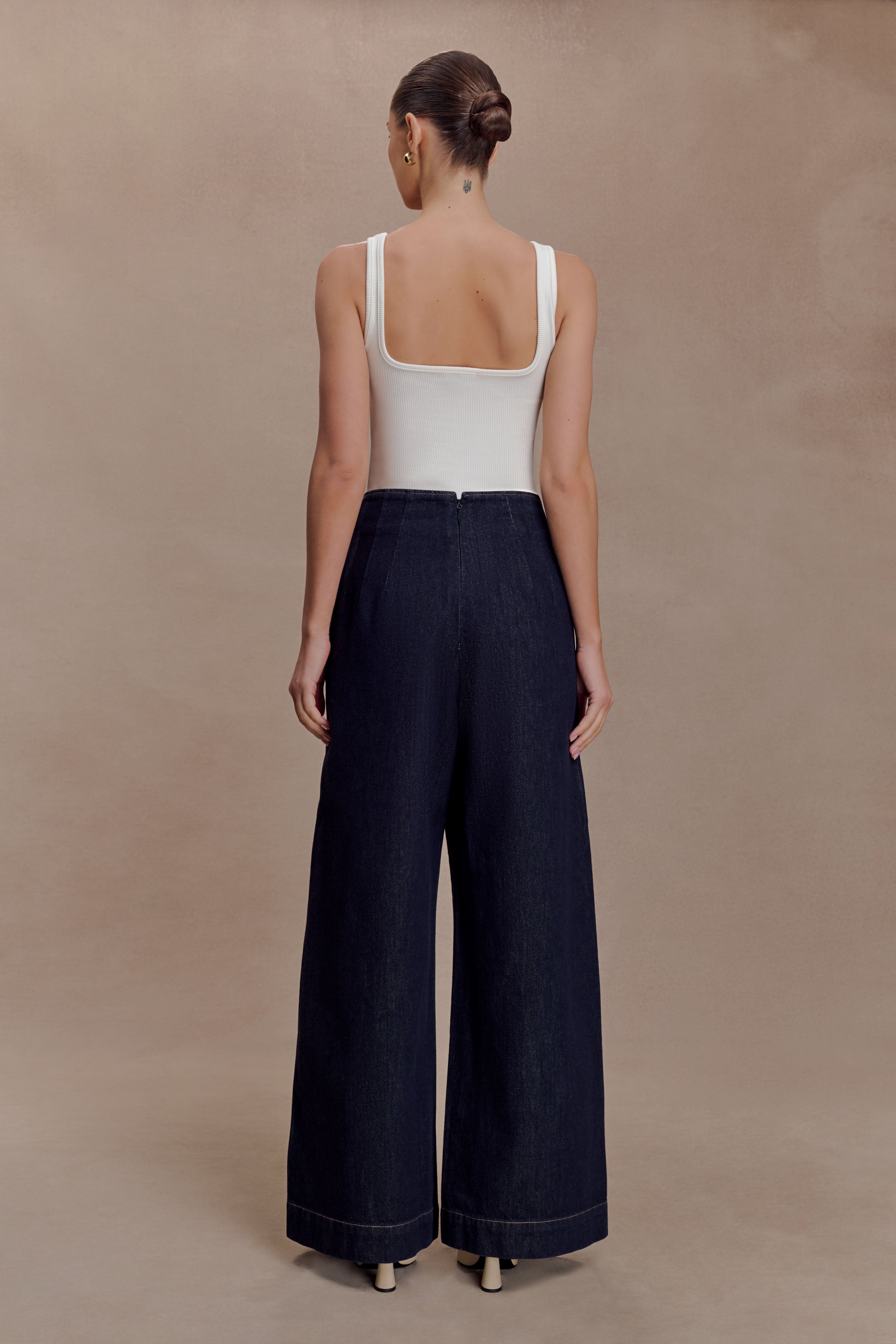Maral High Waisted Dart Jeans - Washed Indigo Blue - Image 2
