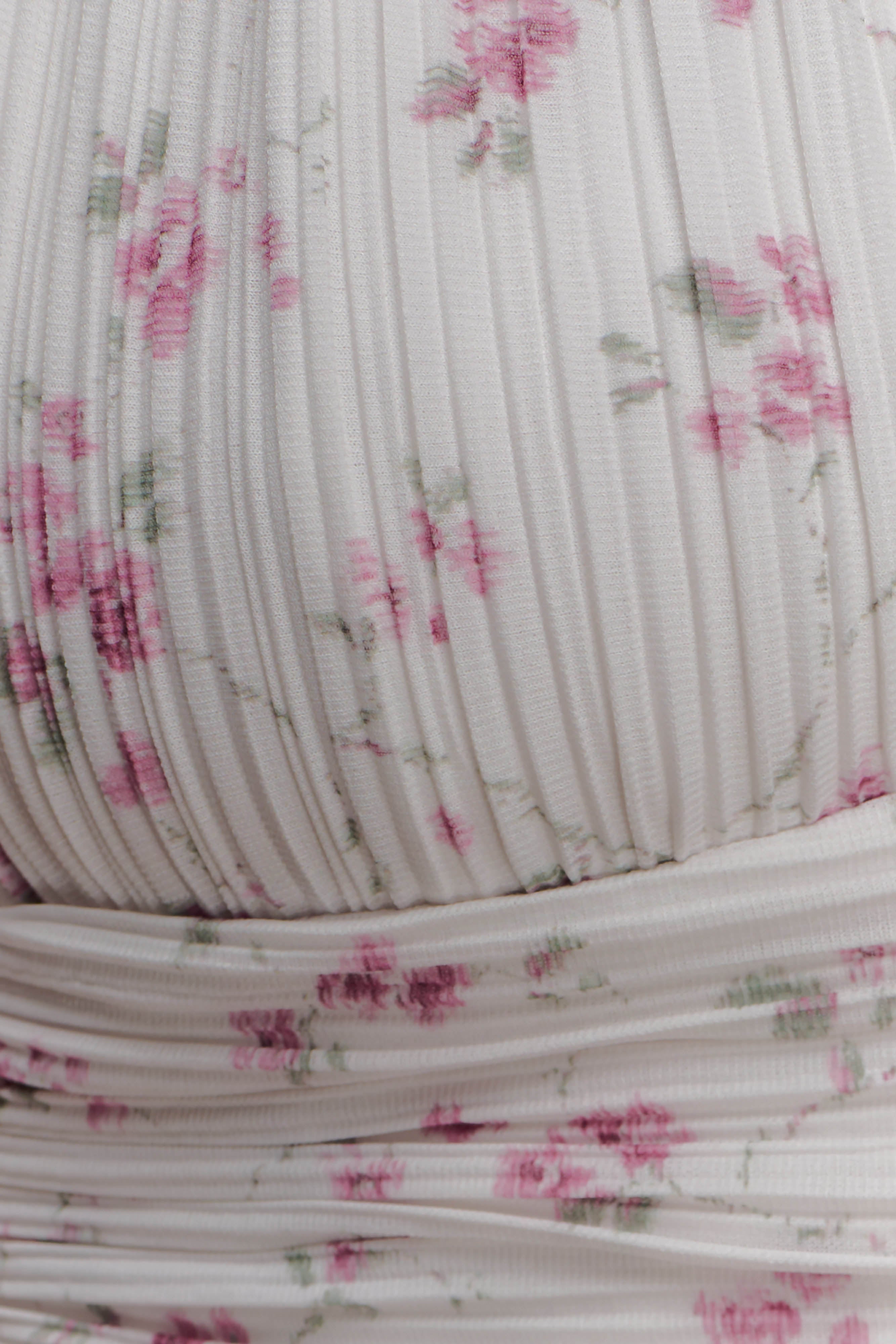 Amaris Sleeveless Plisse Halter Top - Floral Ditsy Print - Image 7
