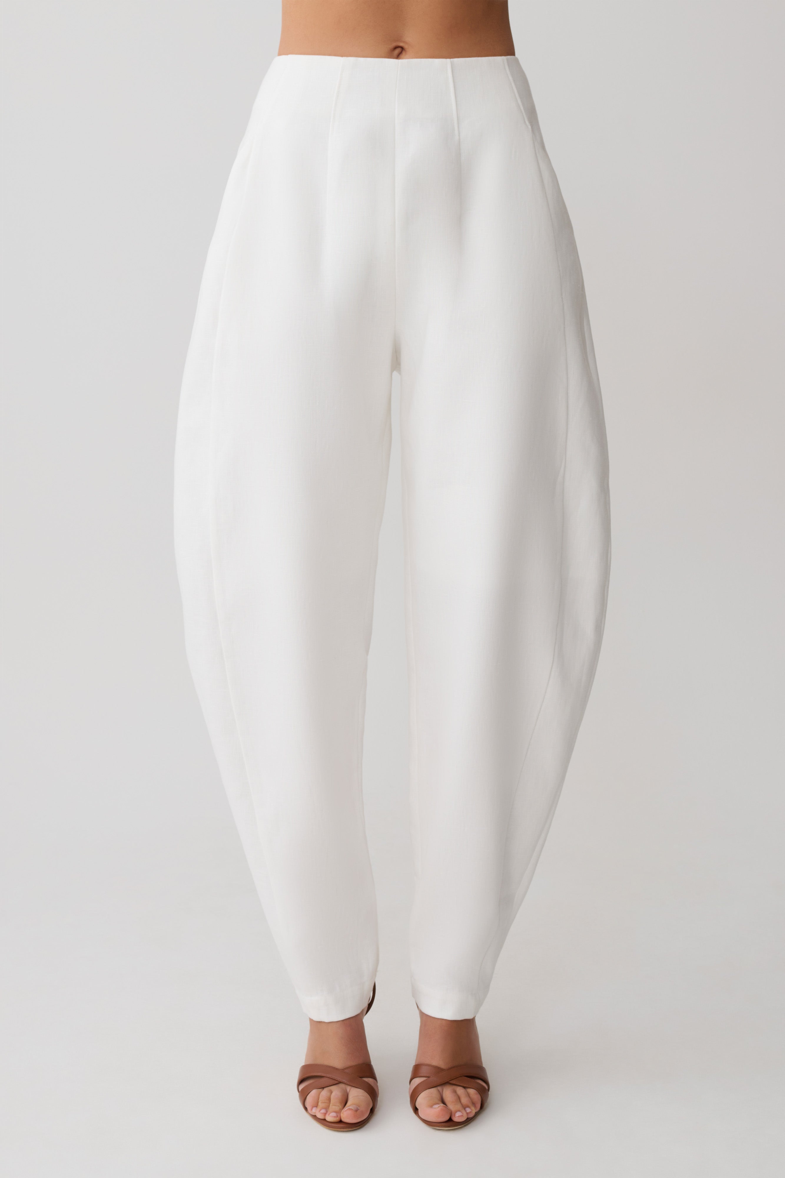 Oriana Linen Oversize Pants - White - Image 12