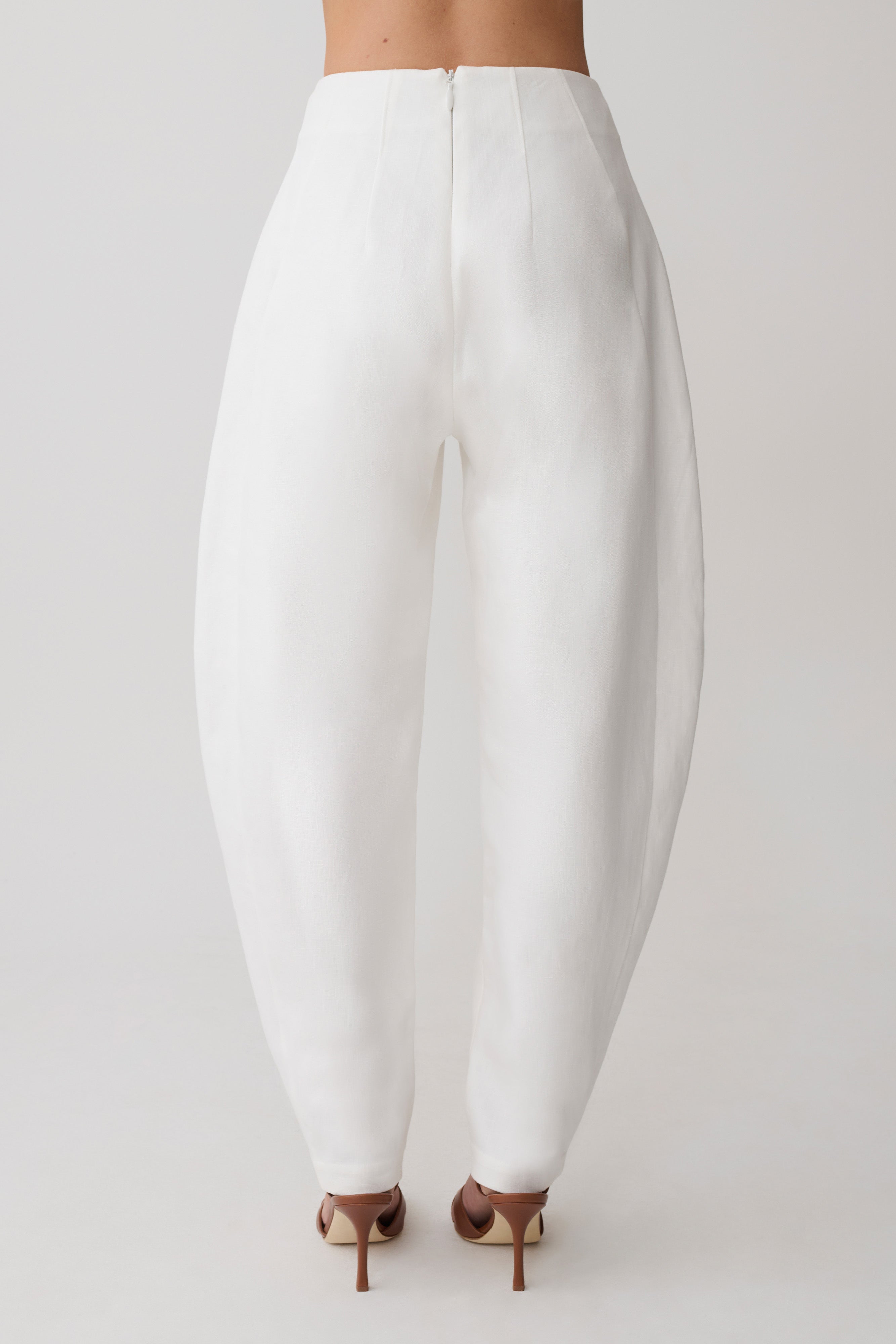 Oriana Linen Oversize Pants - White - Image 6
