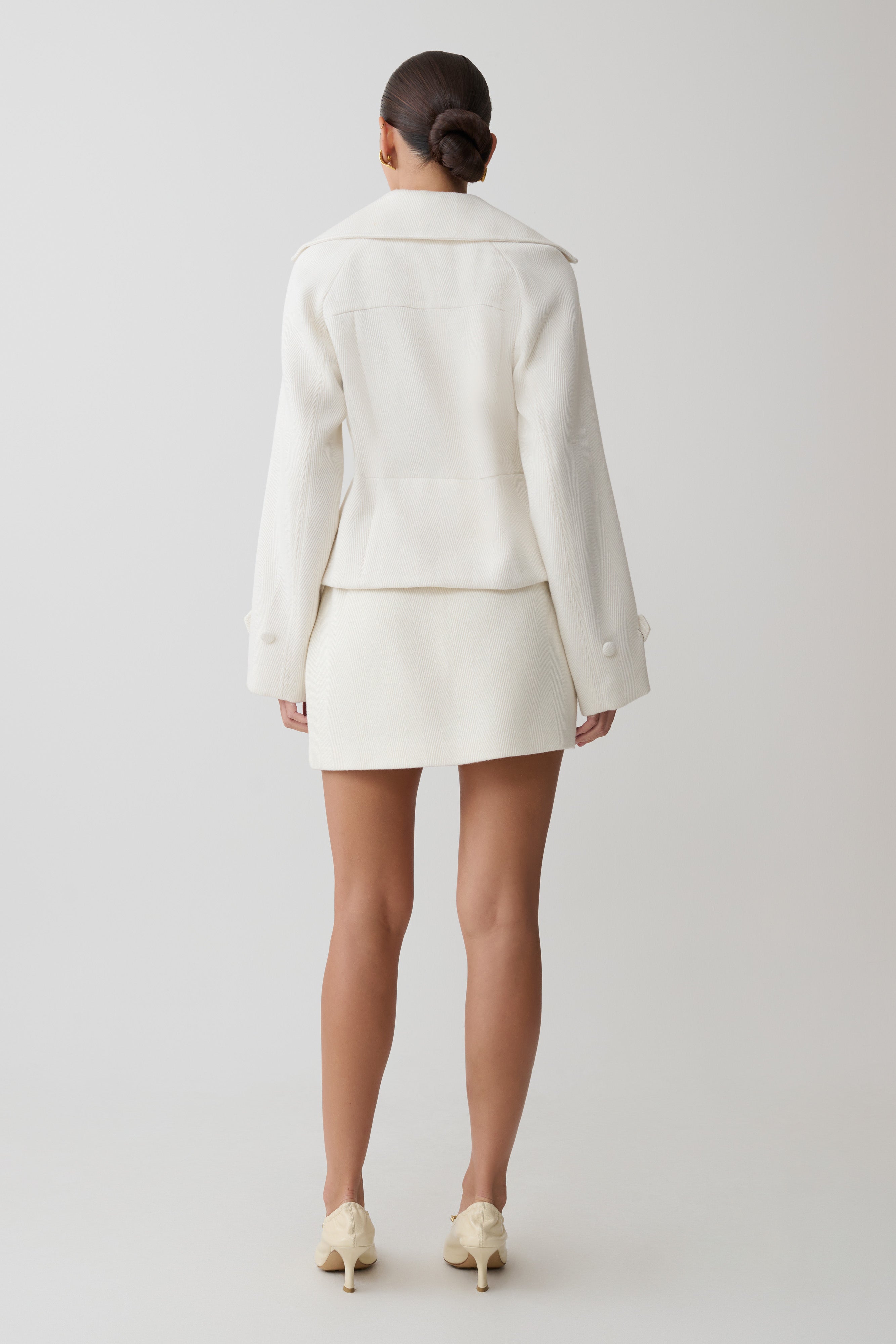 Elara Cropped Collared Jacket - Ivory - Image 6