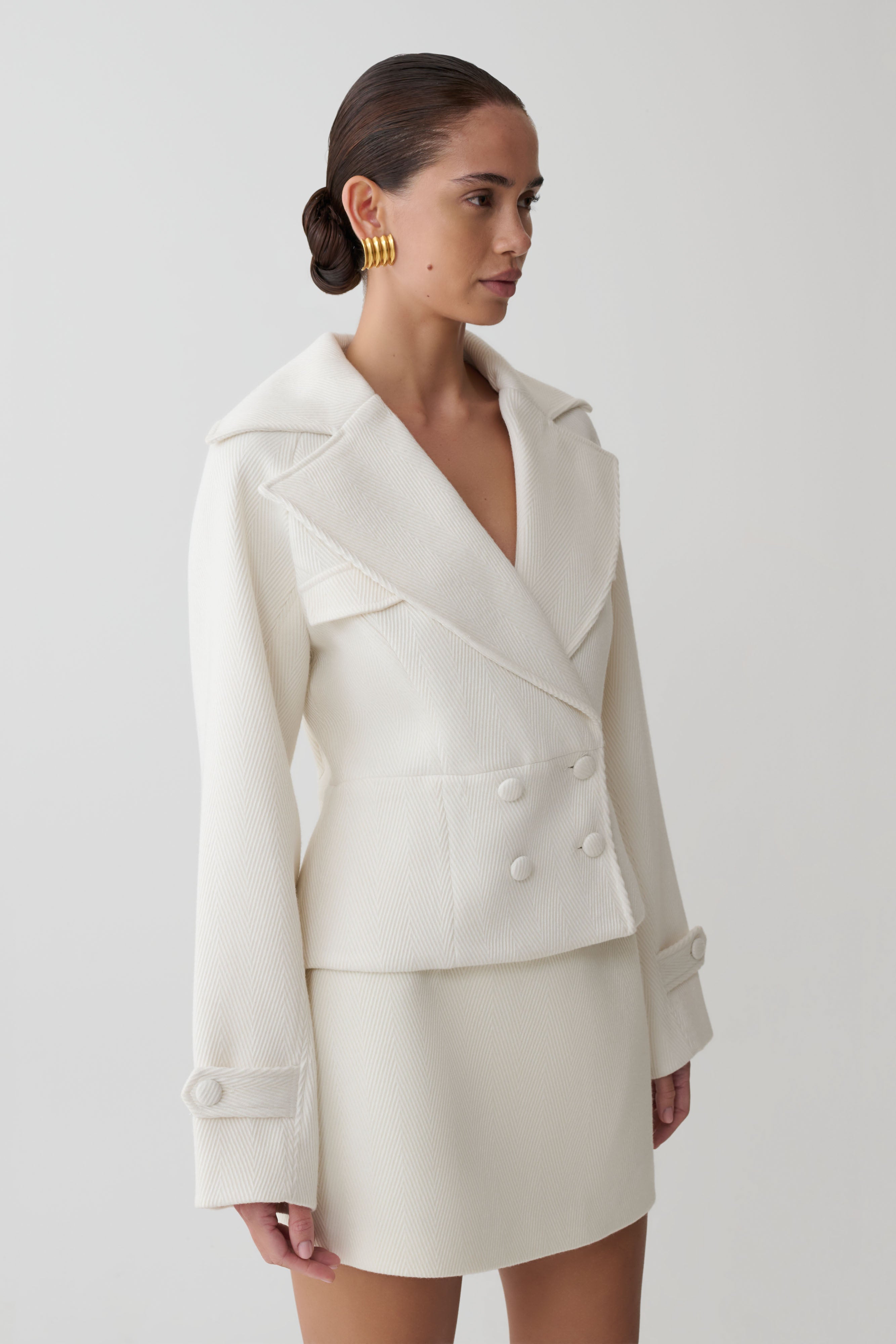 Elara Cropped Collared Jacket - Ivory - Image 2