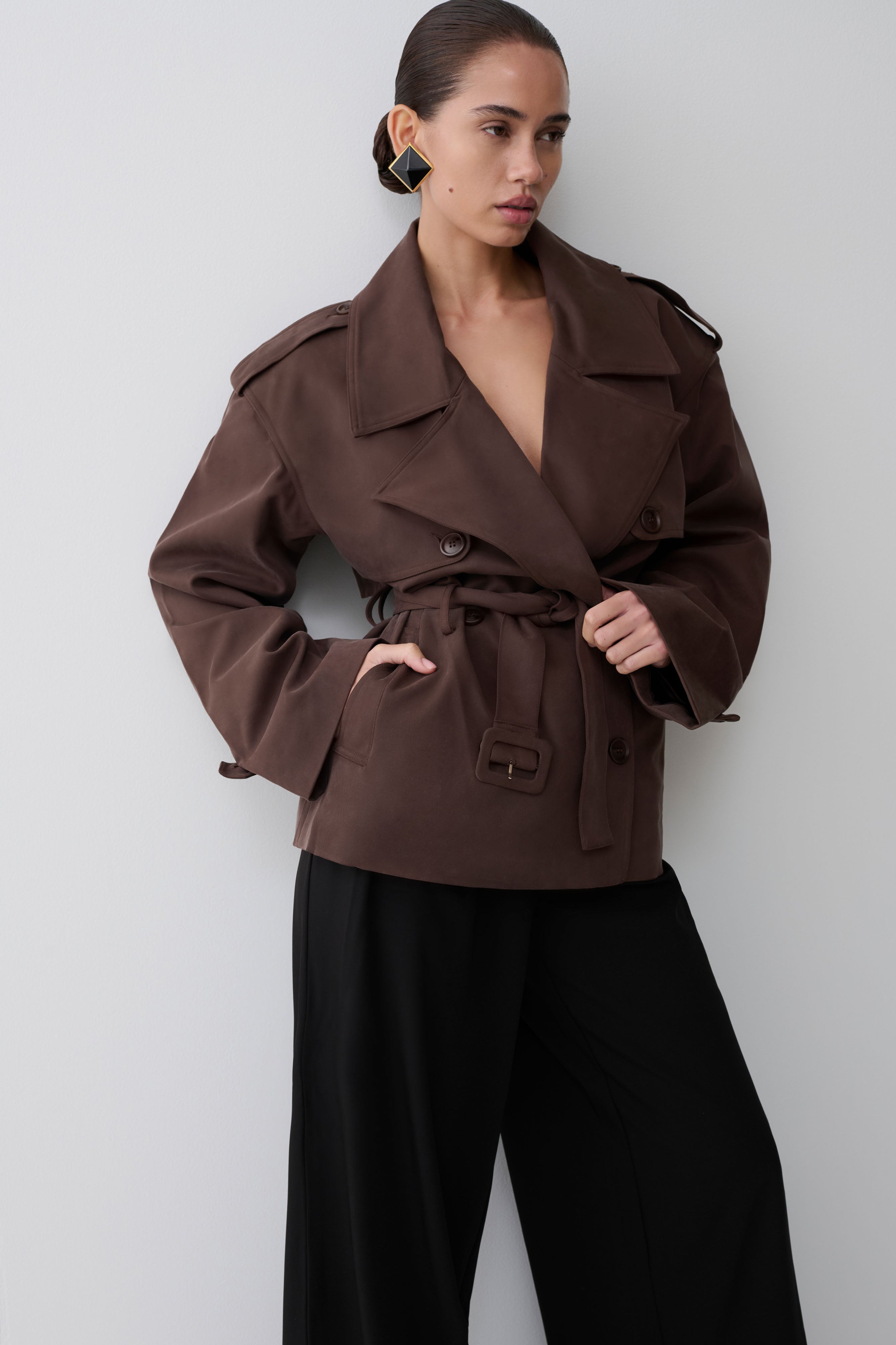 Alden Short Trench Jacket - Chocolate - Image 11