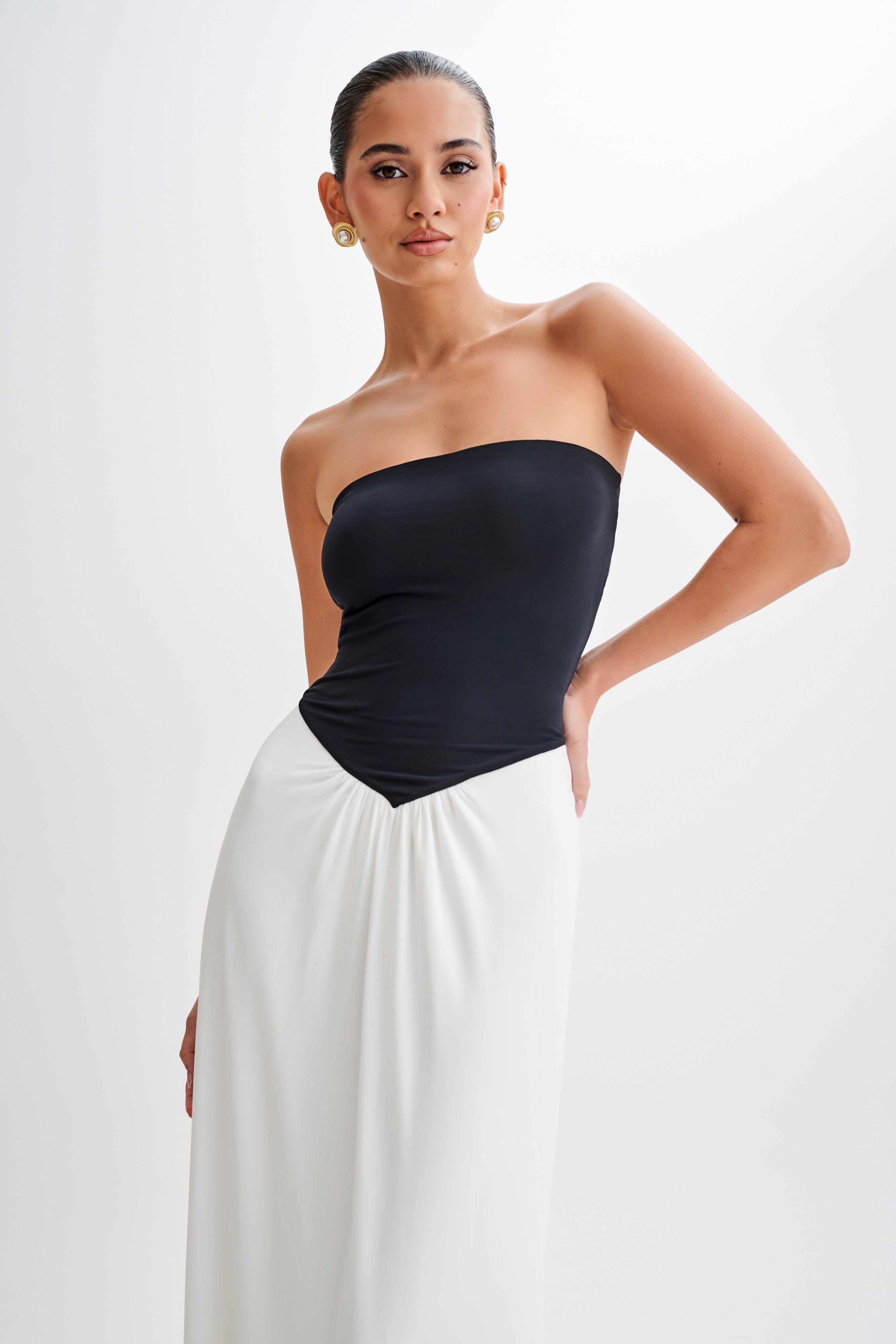 Ruby Strapless Slinky Maxi Dress - Black/White - Image 6