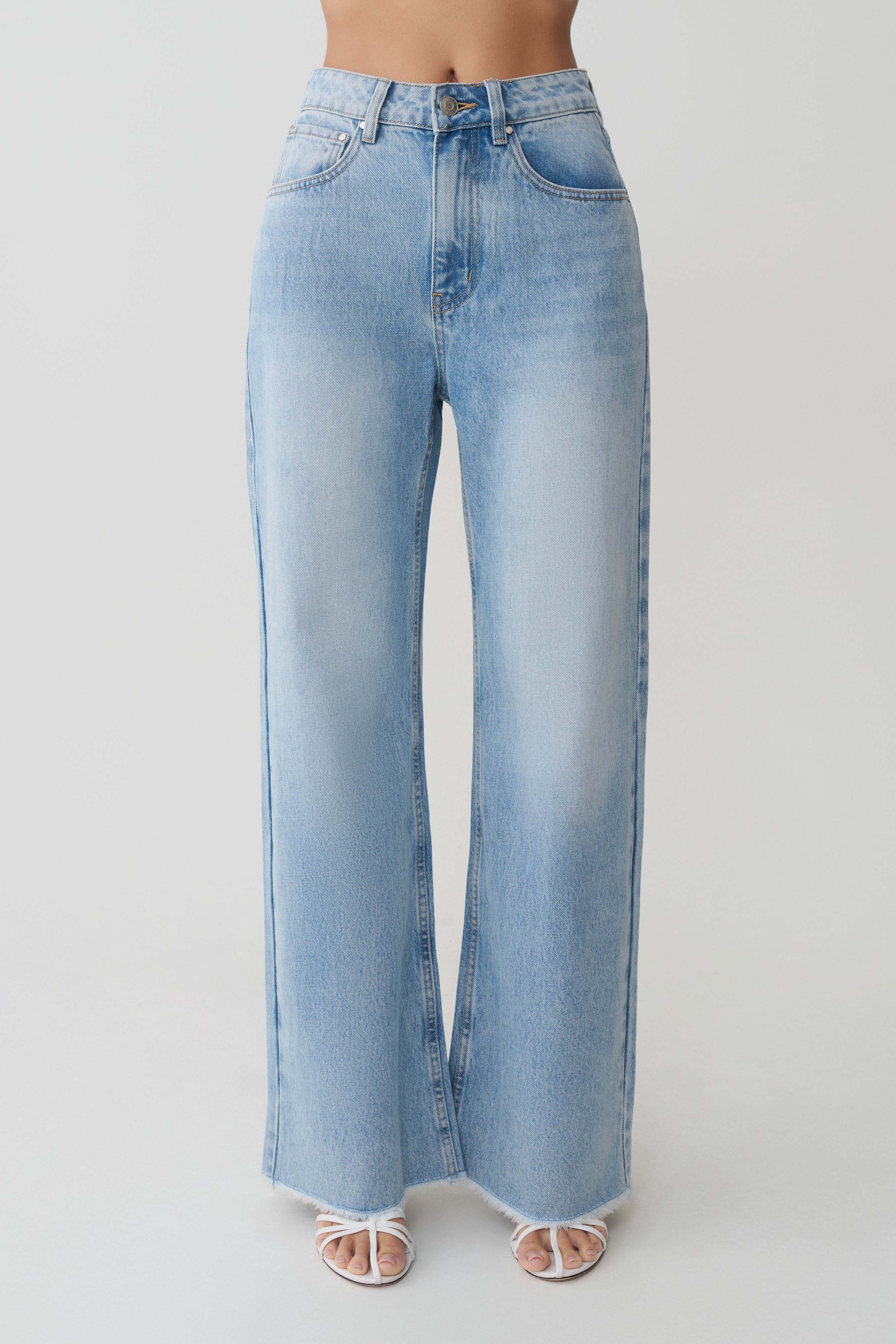 Sebastian Straight Leg Denim Jeans With Fray Hem - Washed Light Blue - Image 8
