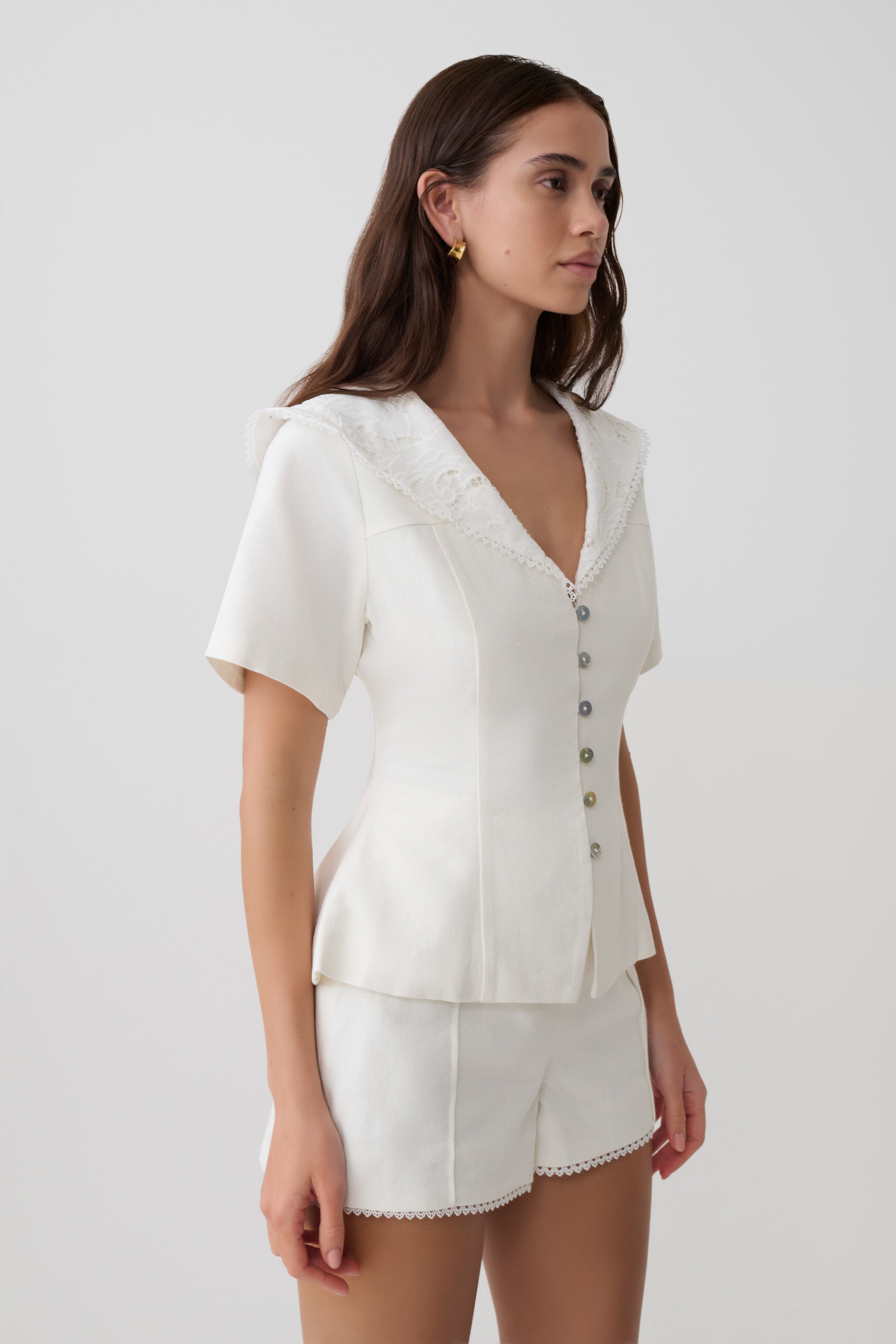 Melody Short Sleeve Shirt With Lace Collar - White - Image 3