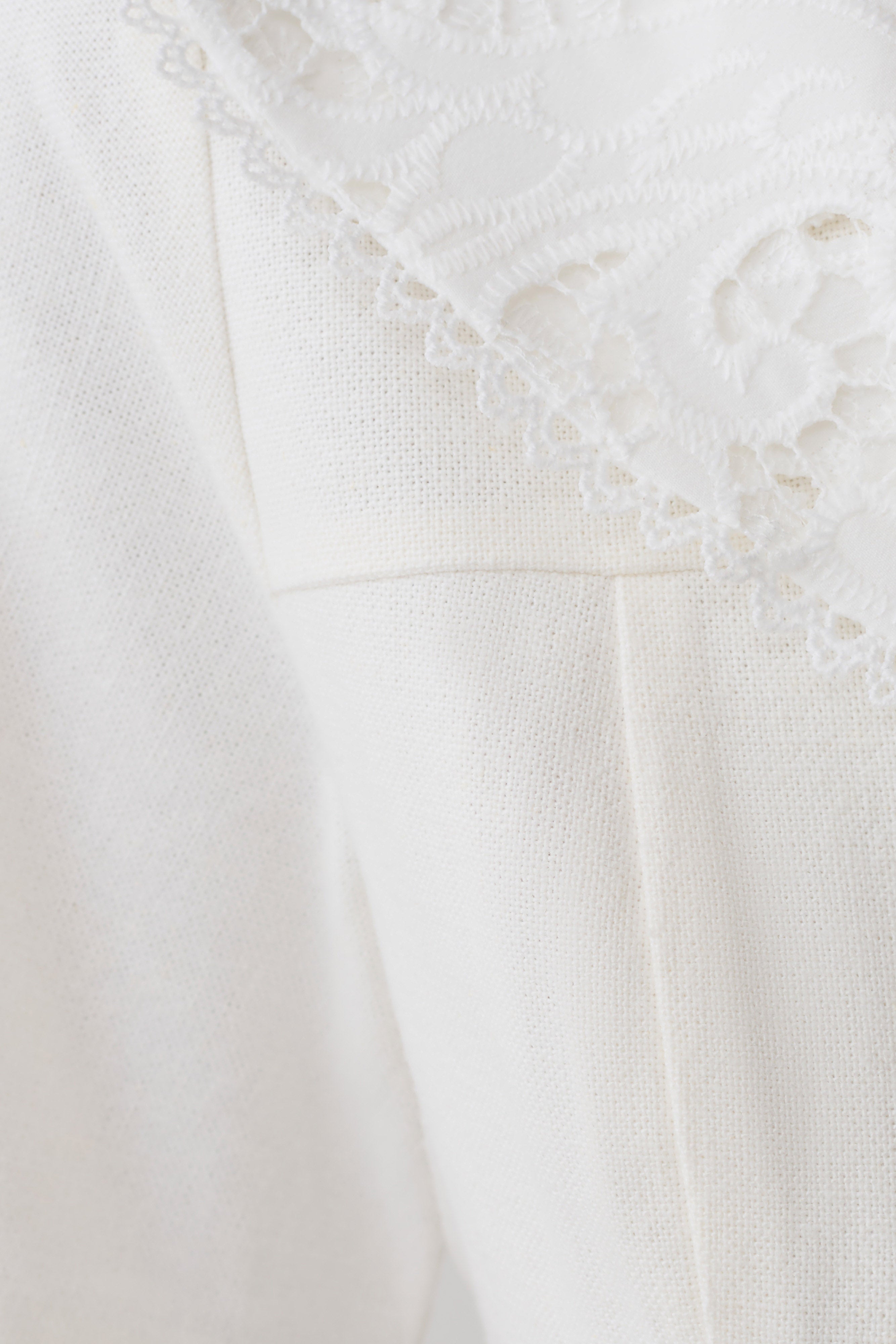 Melody Short Sleeve Shirt With Lace Collar - White - Image 9