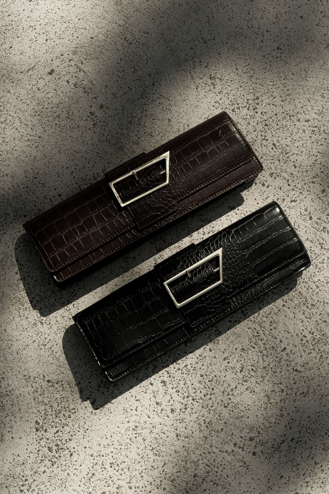 Jessica Faux Leather Crocodile Clutch - Black - Image 5