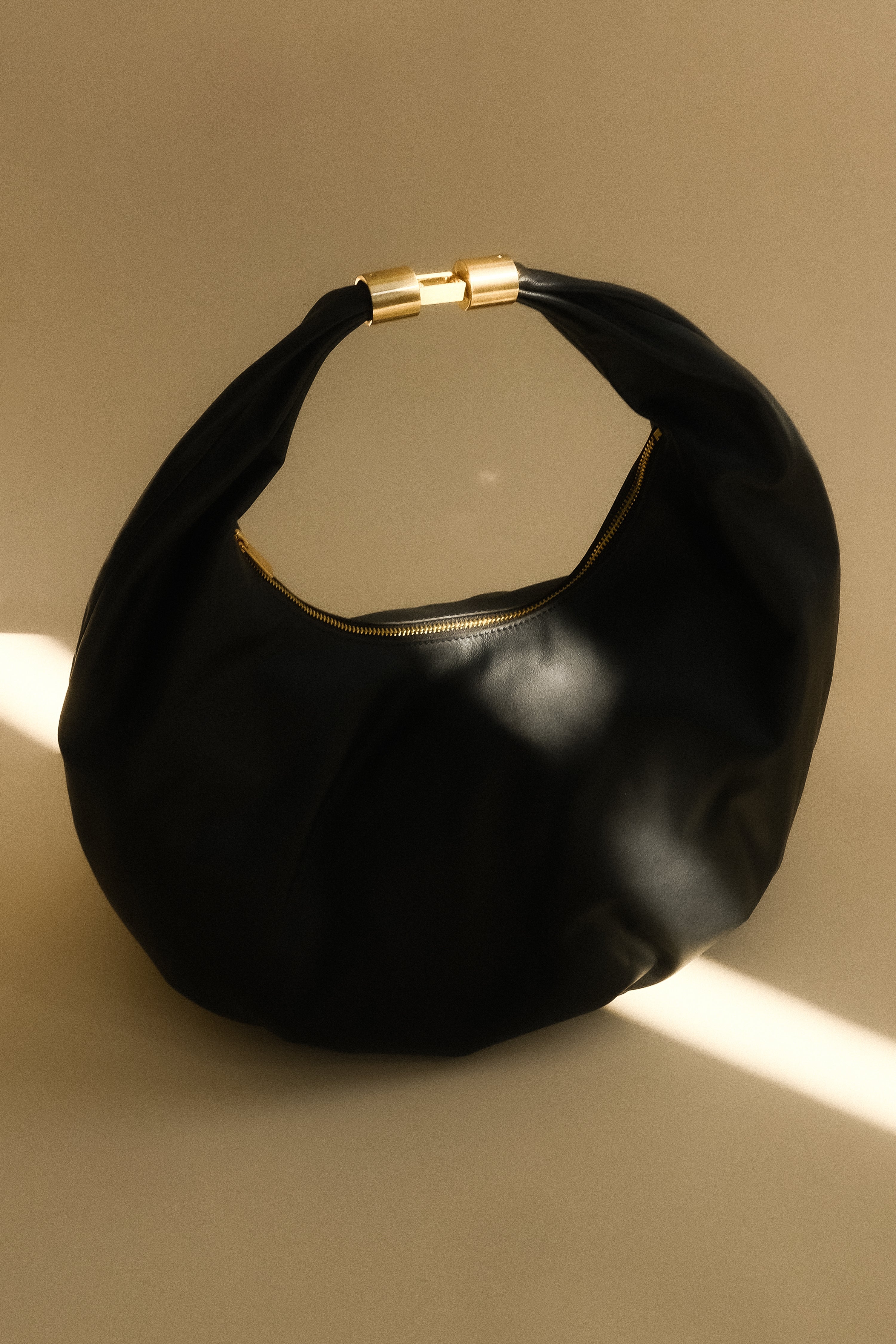 Alternative view of Bristol Croissant Leather Shoulder Bag - Black